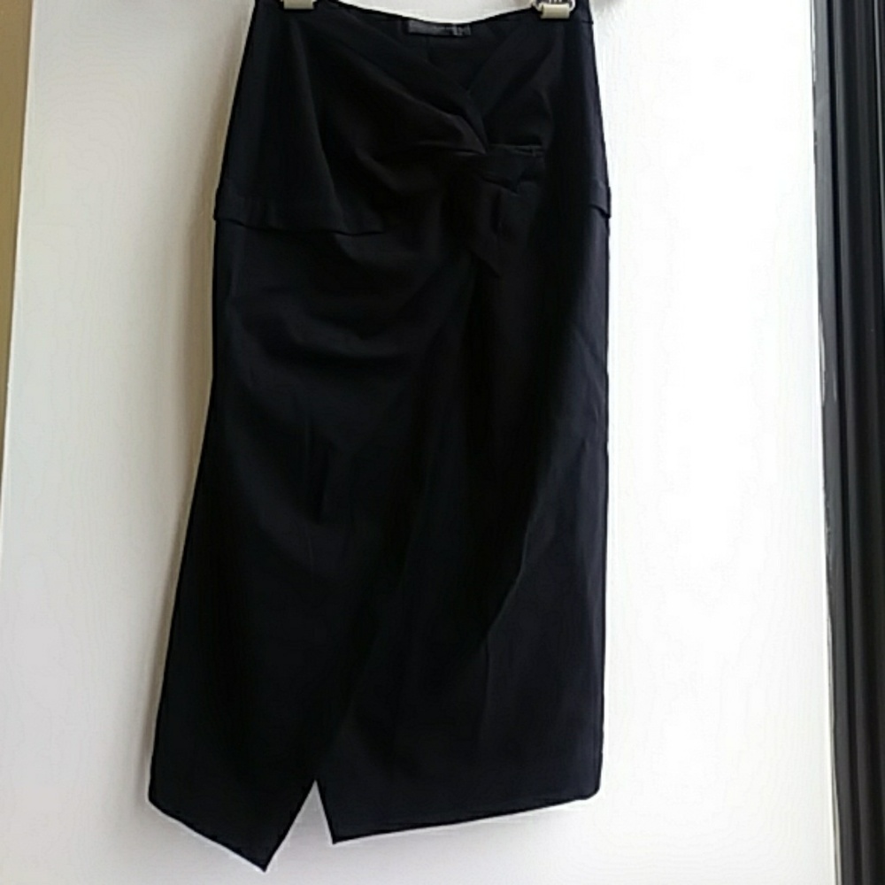 DONNA KARAN BLACK WRAP SKIRT W KNOT, SLITS S